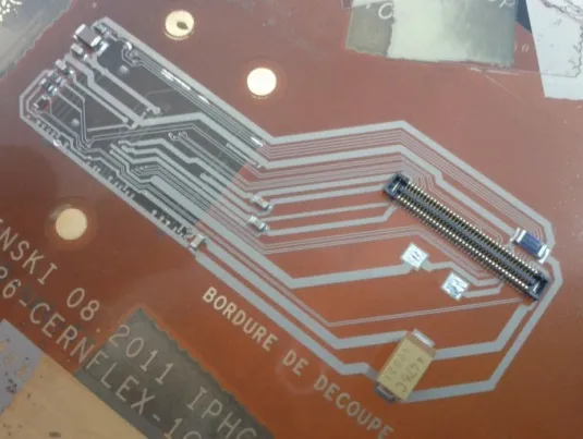 Embedded chip in a flex circuit, strip in aluminium