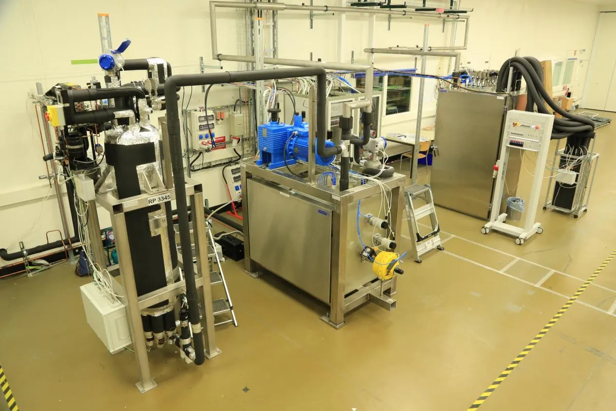 First CO2 cooling plant for CMS successfully commissioned